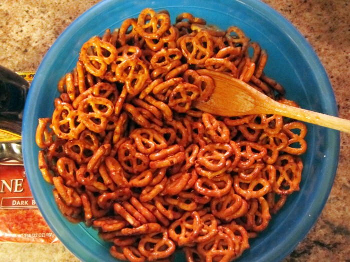 Mixing pretzels